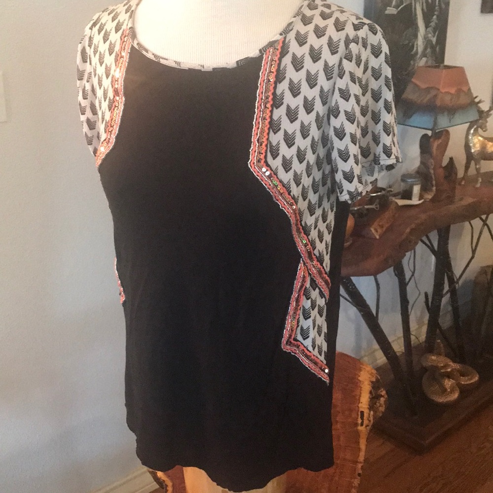 🐶 3 for $15 🐶 BKE Boutique top size M